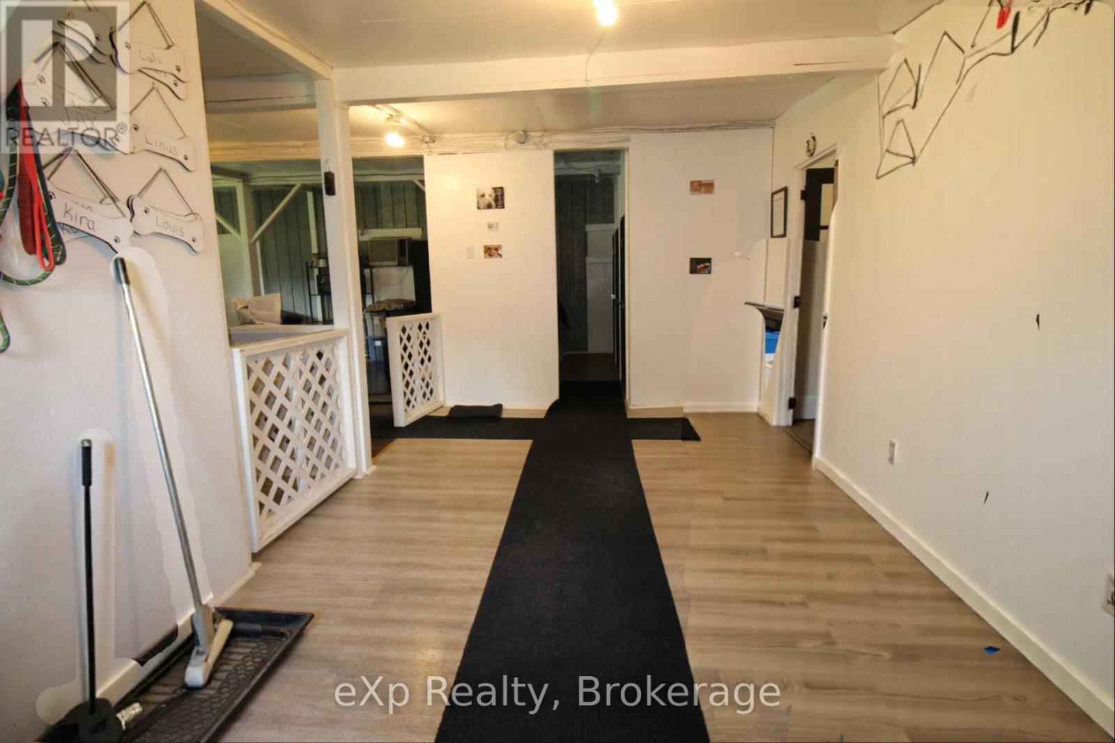 125 Lake Drive, West Grey, Ontario  N0C 1H0 - Photo 22 - X12376022