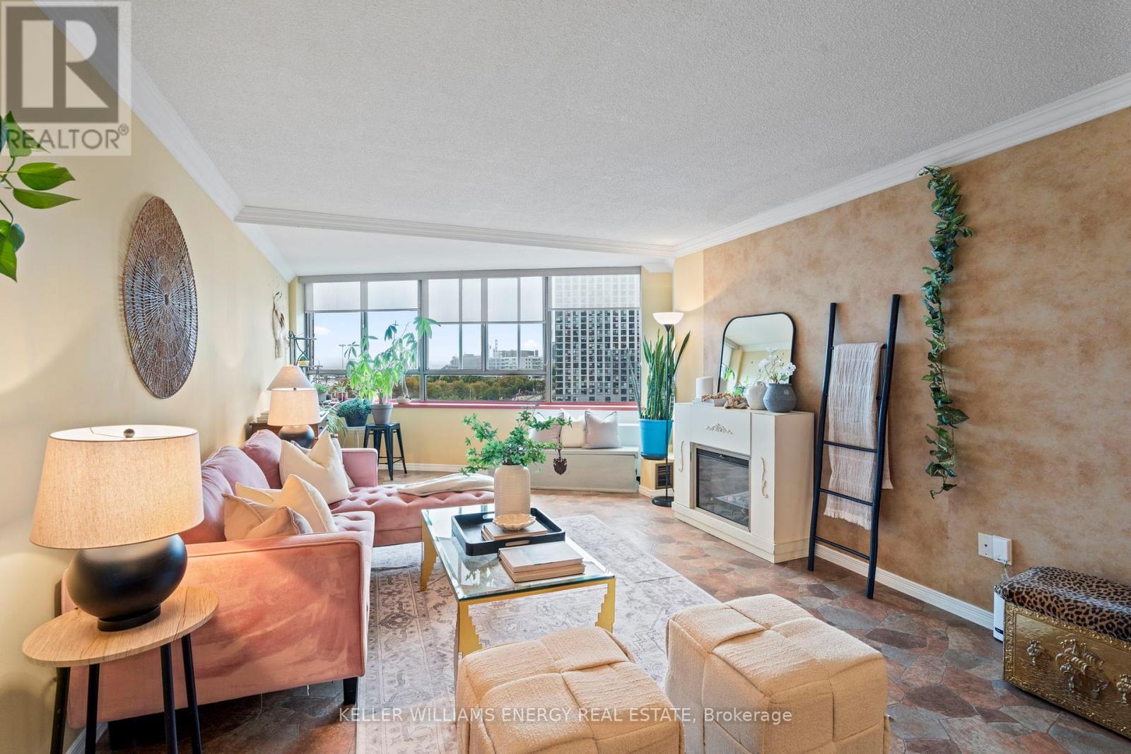 704 - 270 Queens Quay W, Toronto, Ontario M5J 2N4 - Photo 7 - C12428096