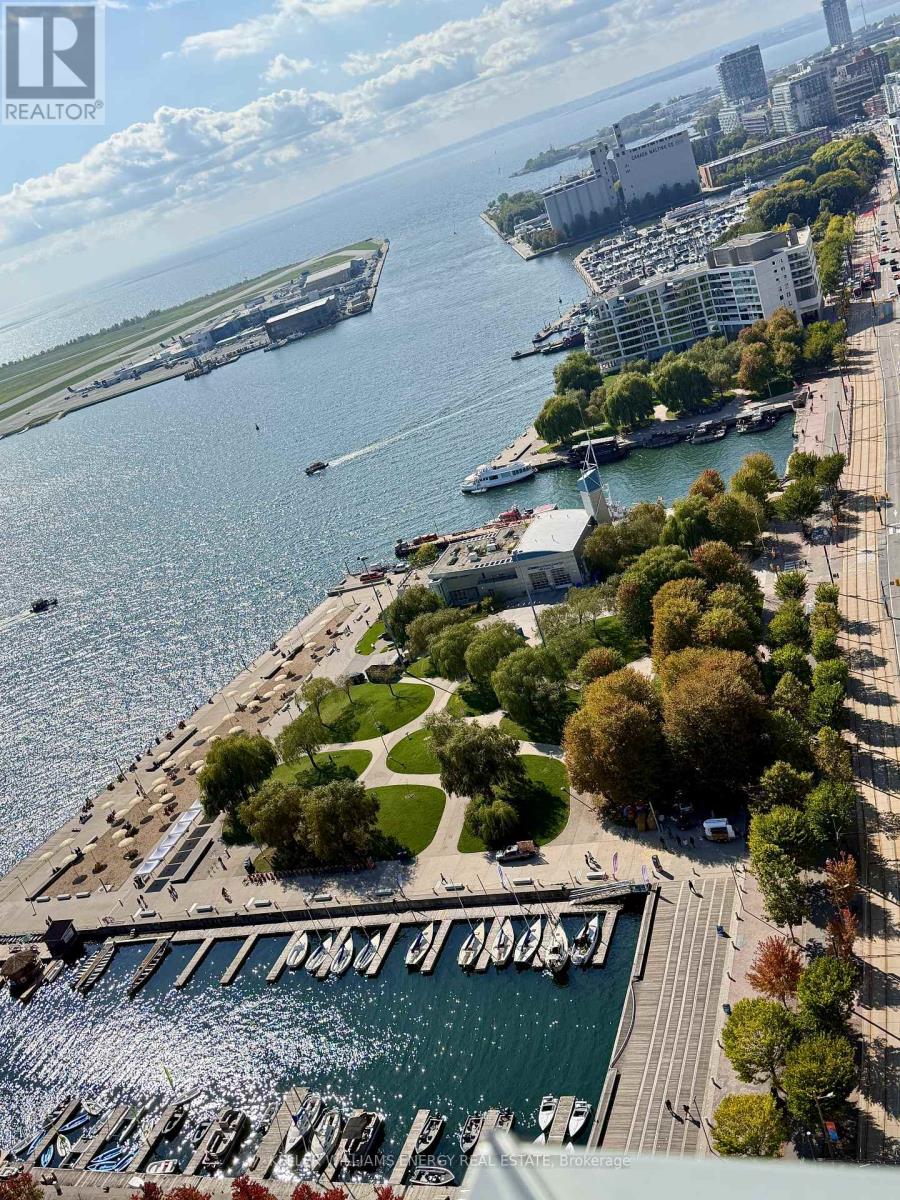 704 - 270 Queens Quay W, Toronto, Ontario M5J 2N4 - Photo 38 - C12428096