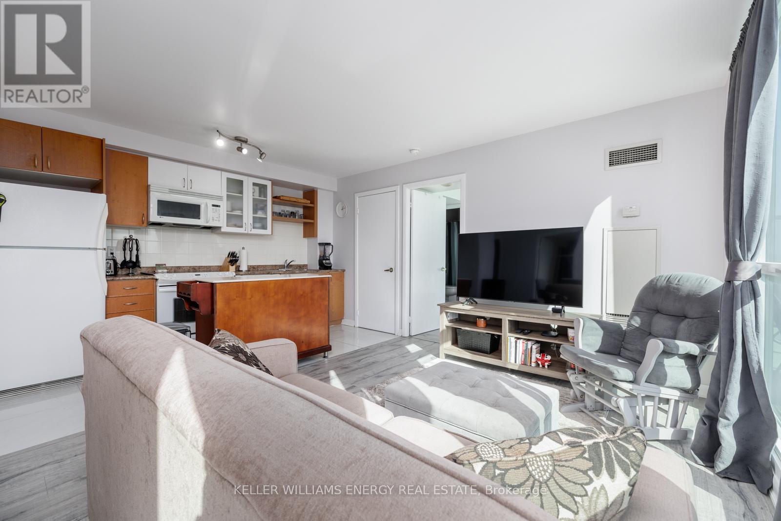 1114 - 600 Fleet Street, Toronto, Ontario  M5V 1B7 - Photo 6 - C12467604