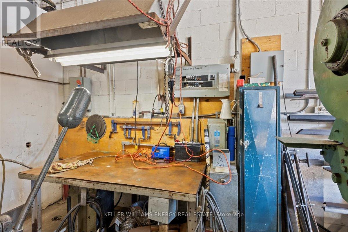 Unit 16 - 1033 Toy Avenue, Pickering, Ontario L1W 3N9 - Photo 15 - E12032777