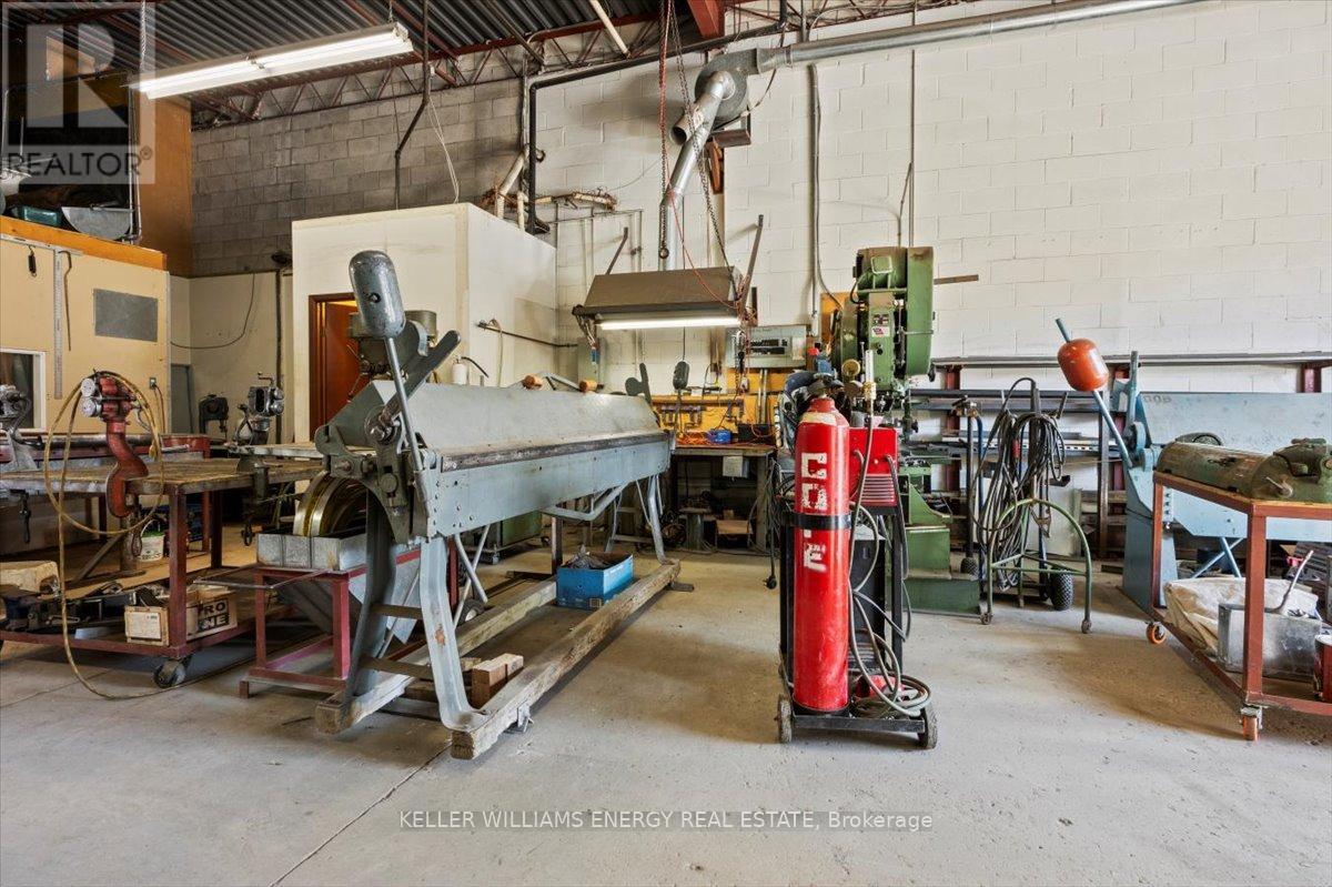 Unit 16 - 1033 Toy Avenue, Pickering, Ontario L1W 3N9 - Photo 9 - E12032777