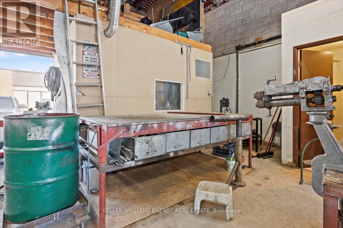 Unit 16 - 1033 Toy Avenue, Pickering, Ontario L1W 3N9 - Photo 13 - E12032777