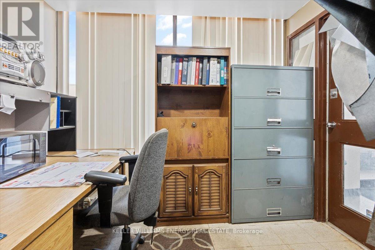 Unit 16 - 1033 Toy Avenue, Pickering, Ontario L1W 3N9 - Photo 7 - E12032777