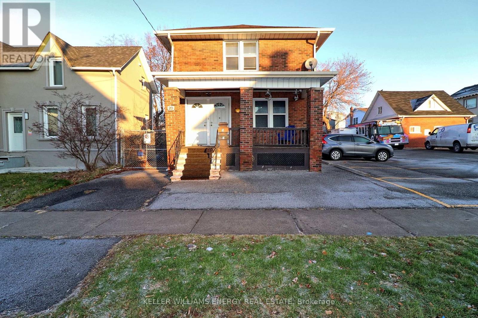 1 - 20 COLBORNE STREET W, Oshawa, Ontario
