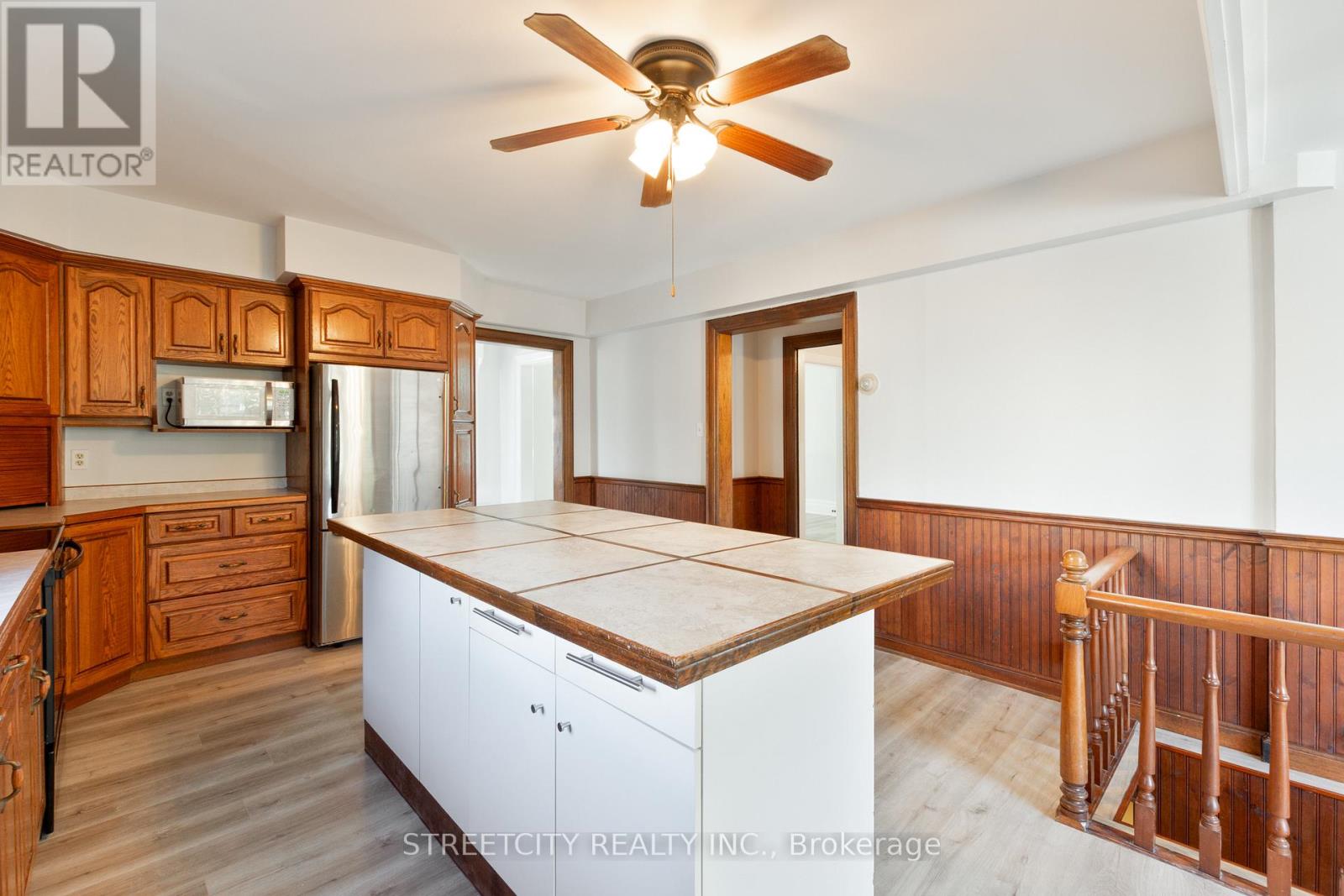 58 Norwich Avenue, Woodstock (Woodstock - South), Ontario  N4S 3V2 - Photo 11 - X12490856