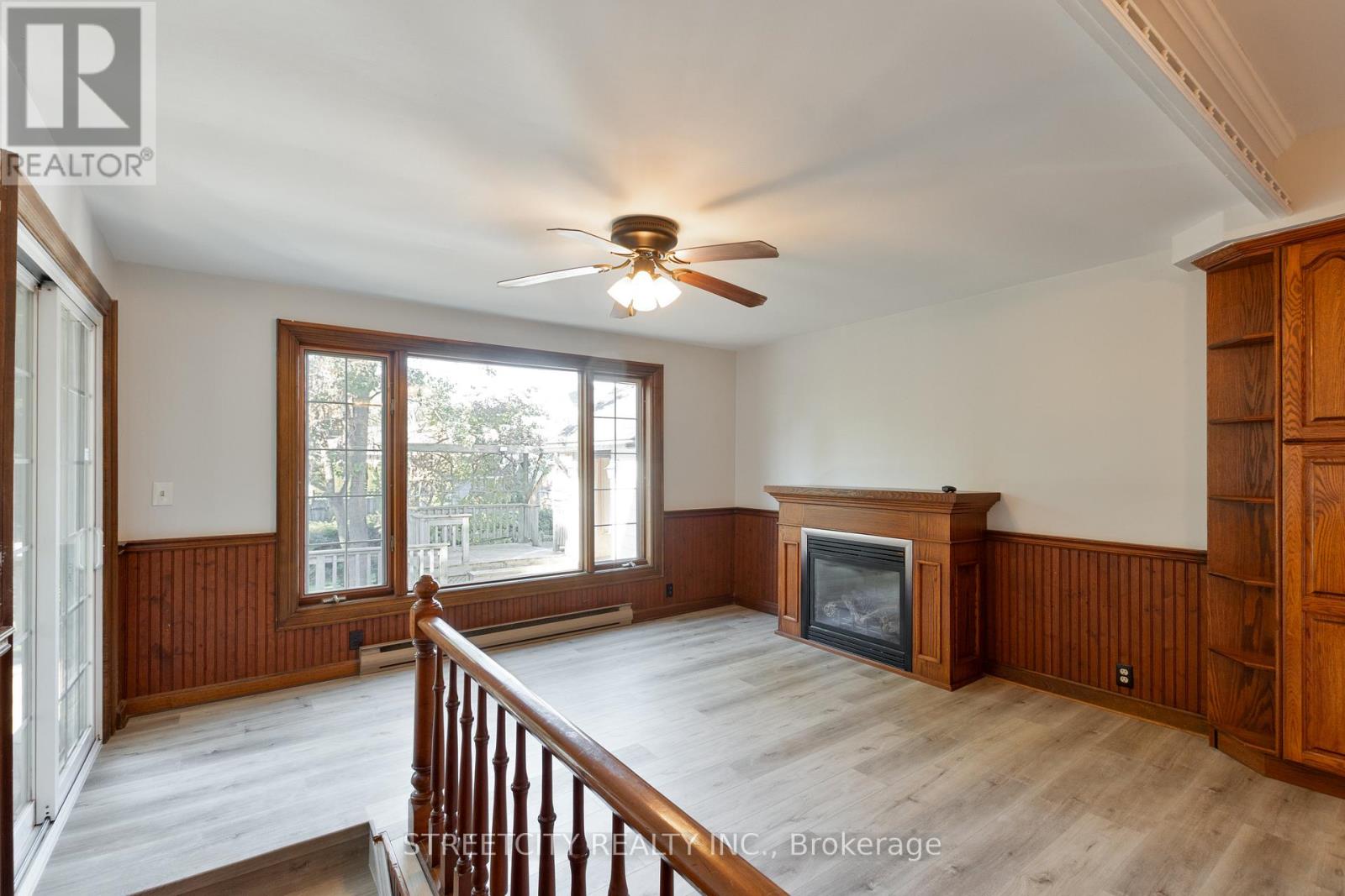 58 Norwich Avenue, Woodstock (Woodstock - South), Ontario  N4S 3V2 - Photo 16 - X12490856