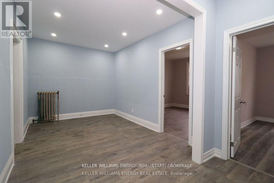 2 - 84 Simcoe Street N, Oshawa, Ontario  L1G 4S2 - Photo 5 - E12438235