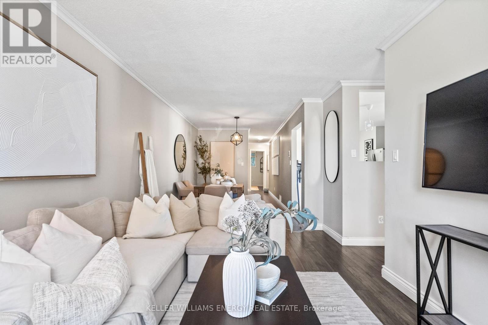 6 Fairbairn Court, Clarington, Ontario  L1C 4K9 - Photo 5 - E12439663