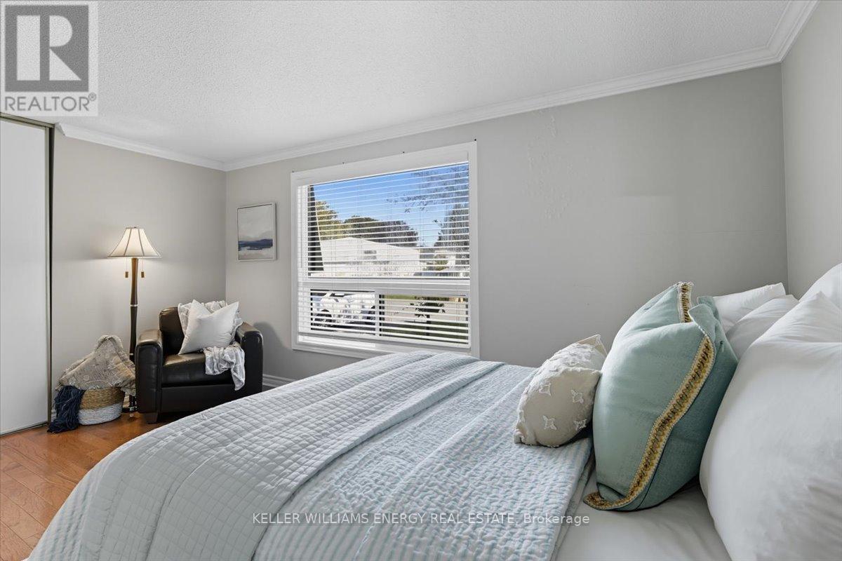 79 Fairway Drive, Clarington, Ontario  L1B 1B1 - Photo 20 - E12441035