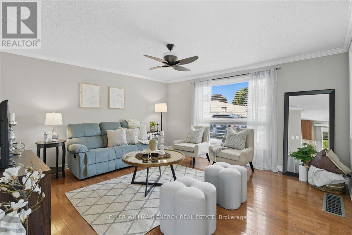 79 Fairway Drive, Clarington, Ontario  L1B 1B1 - Photo 8 - E12441035