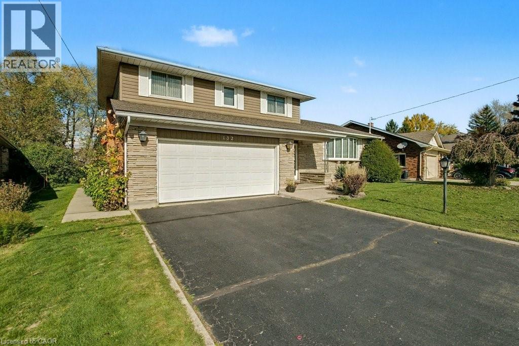 132 Carson Drive, Kitchener, Ontario  N2B 2Z2 - Photo 3 - 40784257