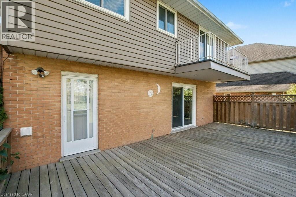 132 Carson Drive, Kitchener, Ontario  N2B 2Z2 - Photo 38 - 40784257