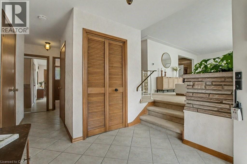 132 Carson Drive, Kitchener, Ontario  N2B 2Z2 - Photo 5 - 40784257