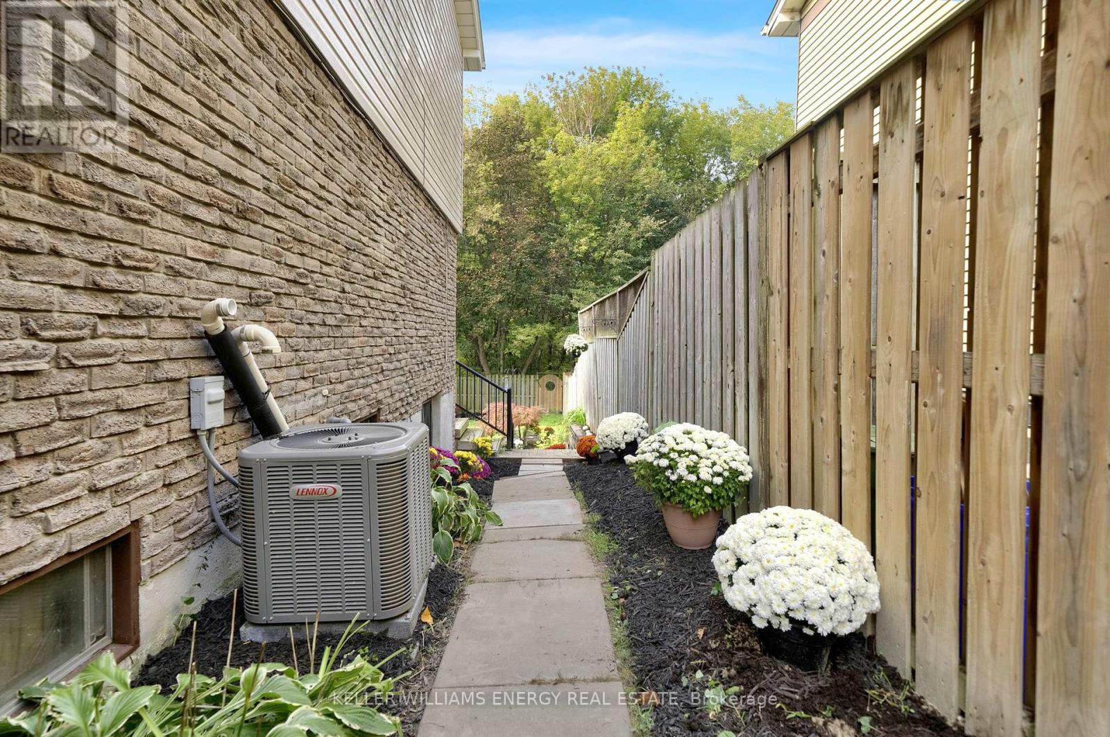 518 Camelot Drive, Oshawa, Ontario  L1K 1K4 - Photo 38 - E12467039