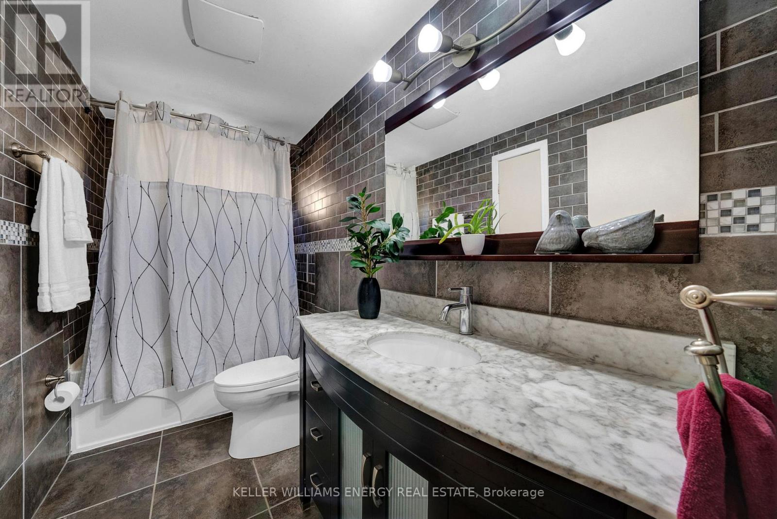 518 Camelot Drive, Oshawa, Ontario  L1K 1K4 - Photo 23 - E12467039