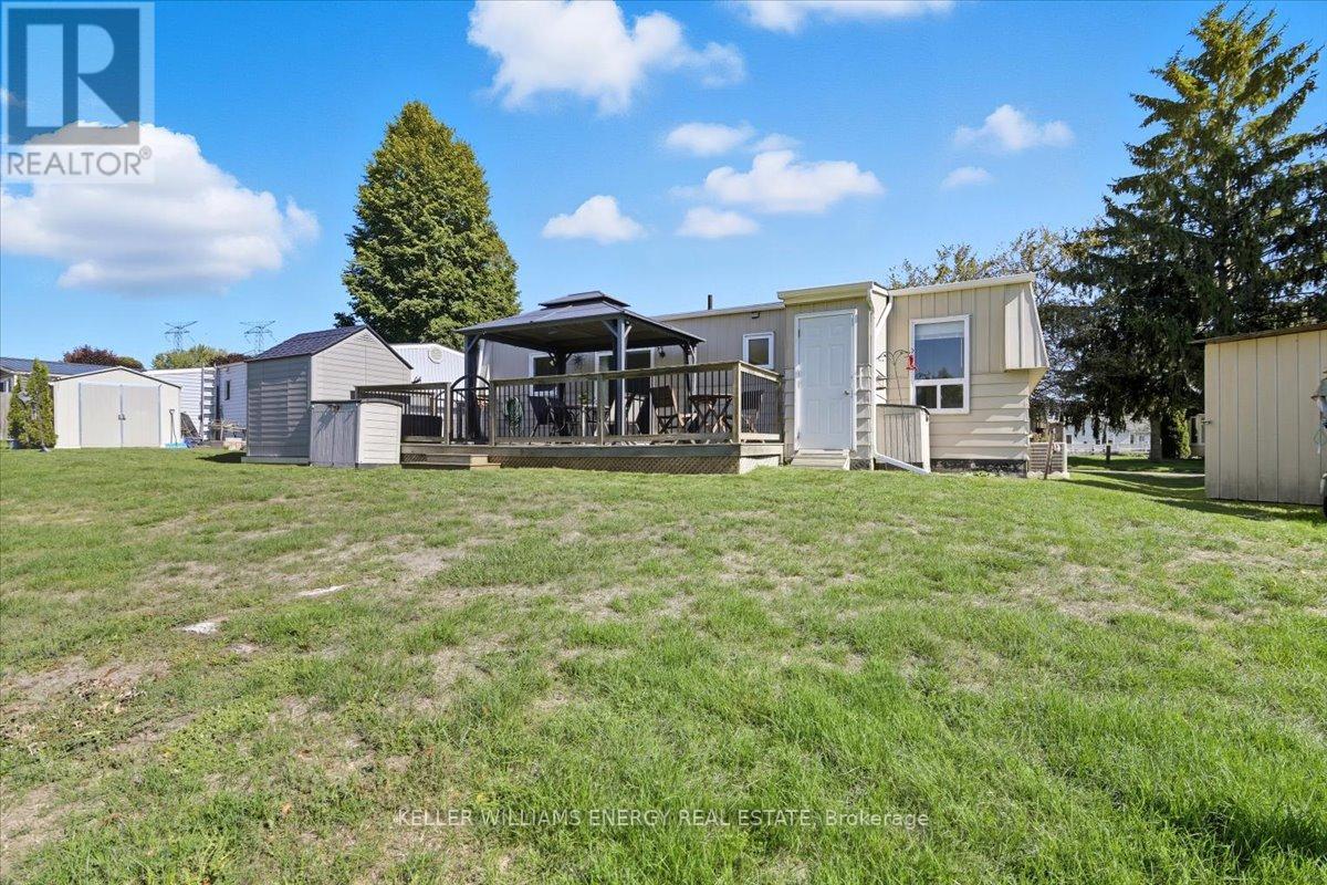 79 Fairway Drive, Clarington, Ontario  L1B 1B1 - Photo 29 - E12441035