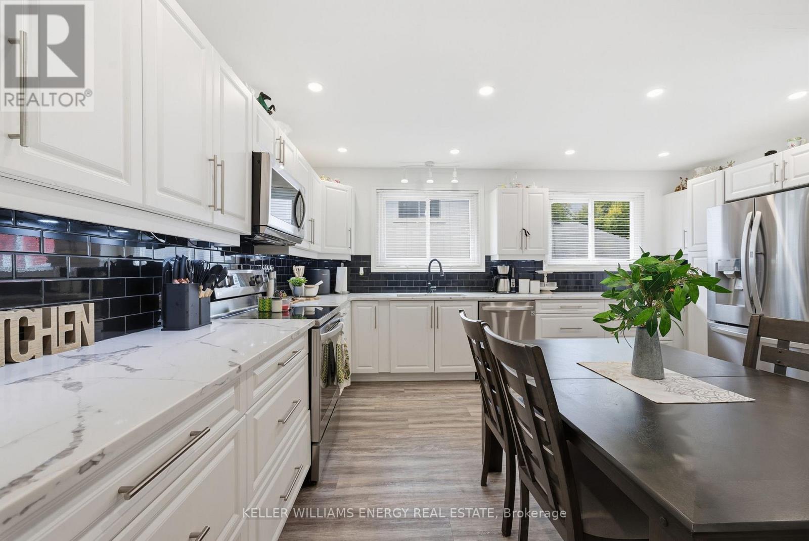 649 Berwick Crescent, Oshawa, Ontario  L1J 3E6 - Photo 12 - E12475849