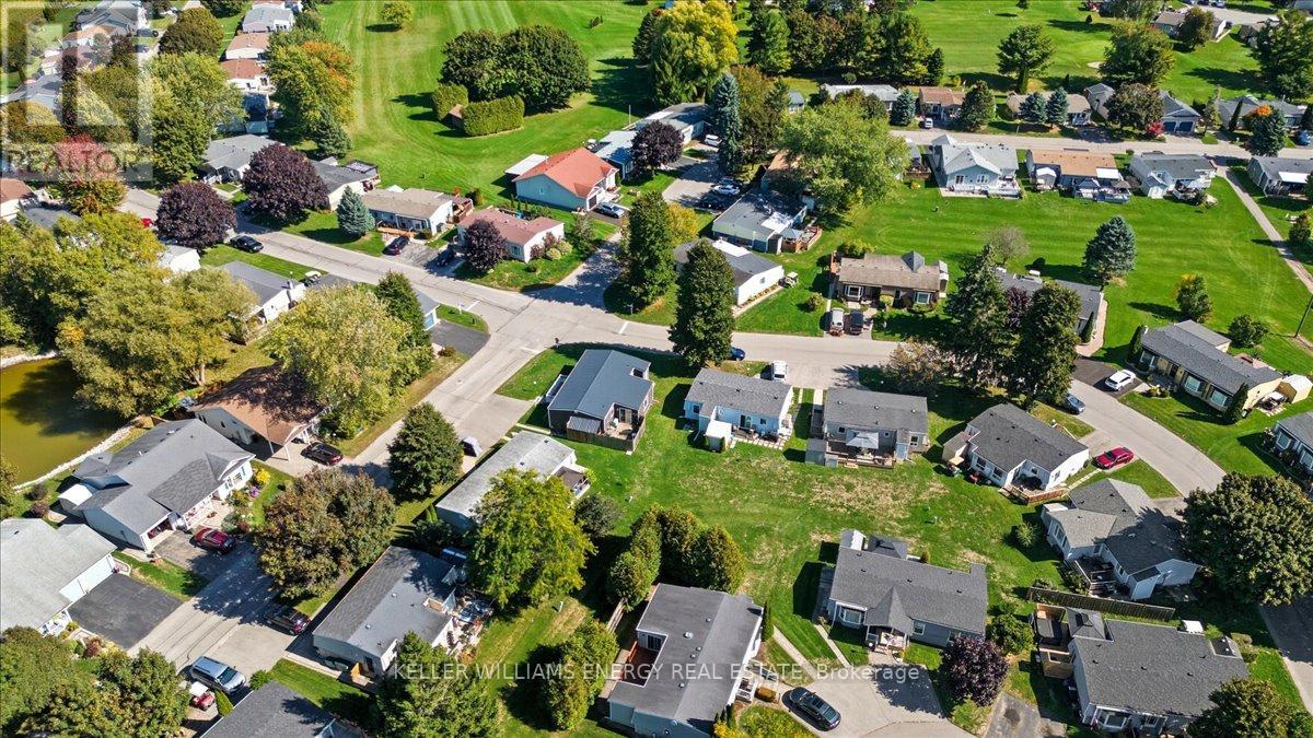 79 Fairway Drive, Clarington, Ontario  L1B 1B1 - Photo 33 - E12441035