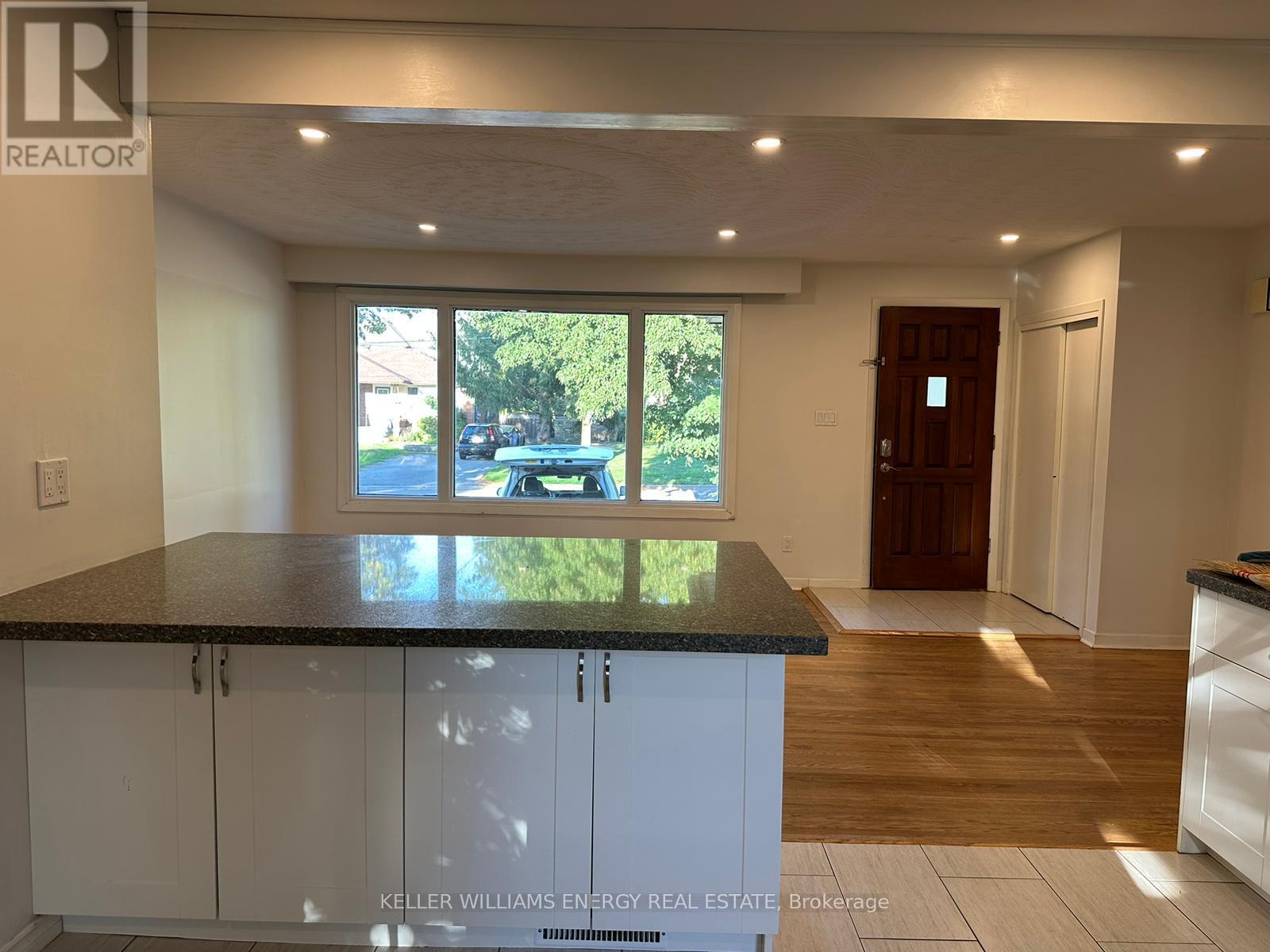 260 Linden Street, Oshawa, Ontario  L1H 6R4 - Photo 3 - E12476497