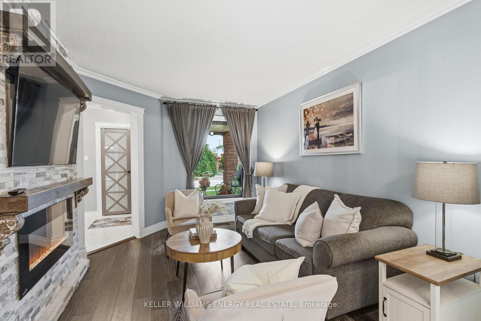 99 Bonnycastle Drive, Clarington, Ontario  L1C 4S9 - Photo 6 - E12478239