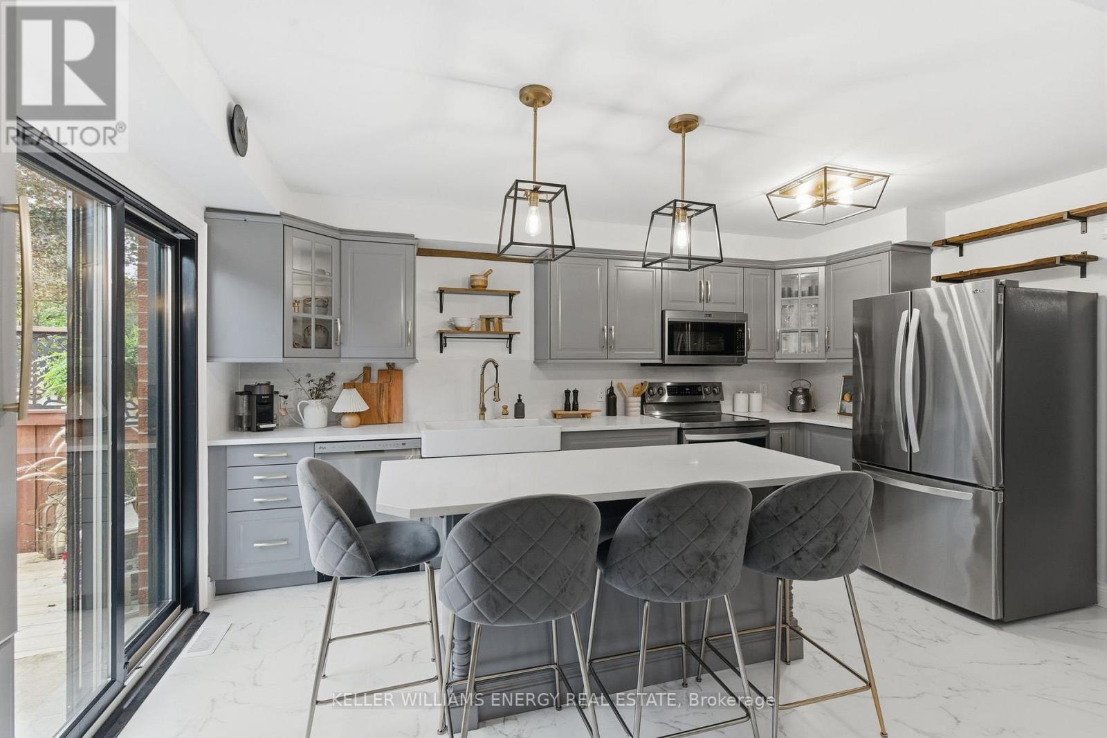 99 Bonnycastle Drive, Clarington, Ontario  L1C 4S9 - Photo 12 - E12478239