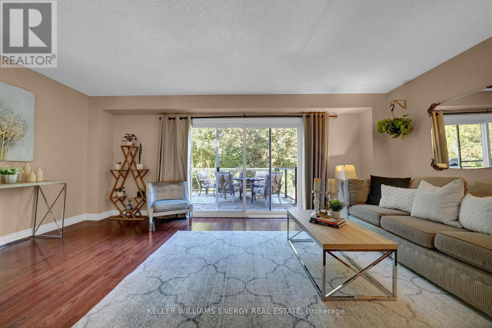 518 Camelot Drive, Oshawa, Ontario  L1K 1K4 - Photo 8 - E12467039