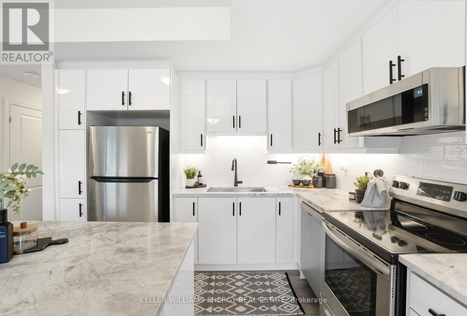 620 - 1034 Reflection Place, Pickering, Ontario  L1X 0L1 - Photo 1 - E12484603