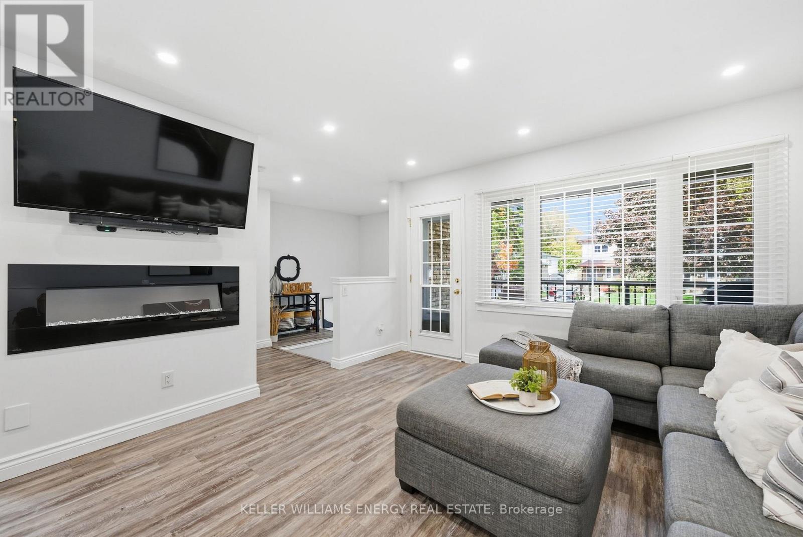 649 Berwick Crescent, Oshawa, Ontario  L1J 3E6 - Photo 9 - E12475849