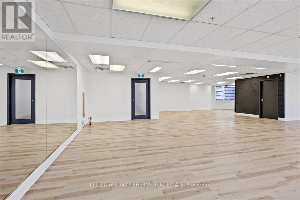 5a - 2 Brock Street W, Uxbridge, Ontario  L9P 1P2 - Photo 3 - N12436720