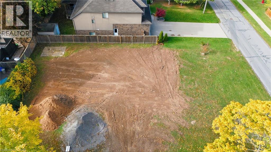 7816b Rysdale Street, Niagara Falls, Ontario  L2H 1G4 - Photo 7 - 40784400