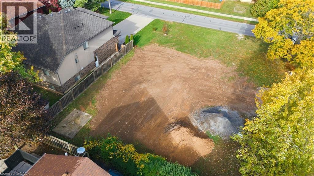 7816b Rysdale Street, Niagara Falls, Ontario  L2H 1G4 - Photo 8 - 40784400