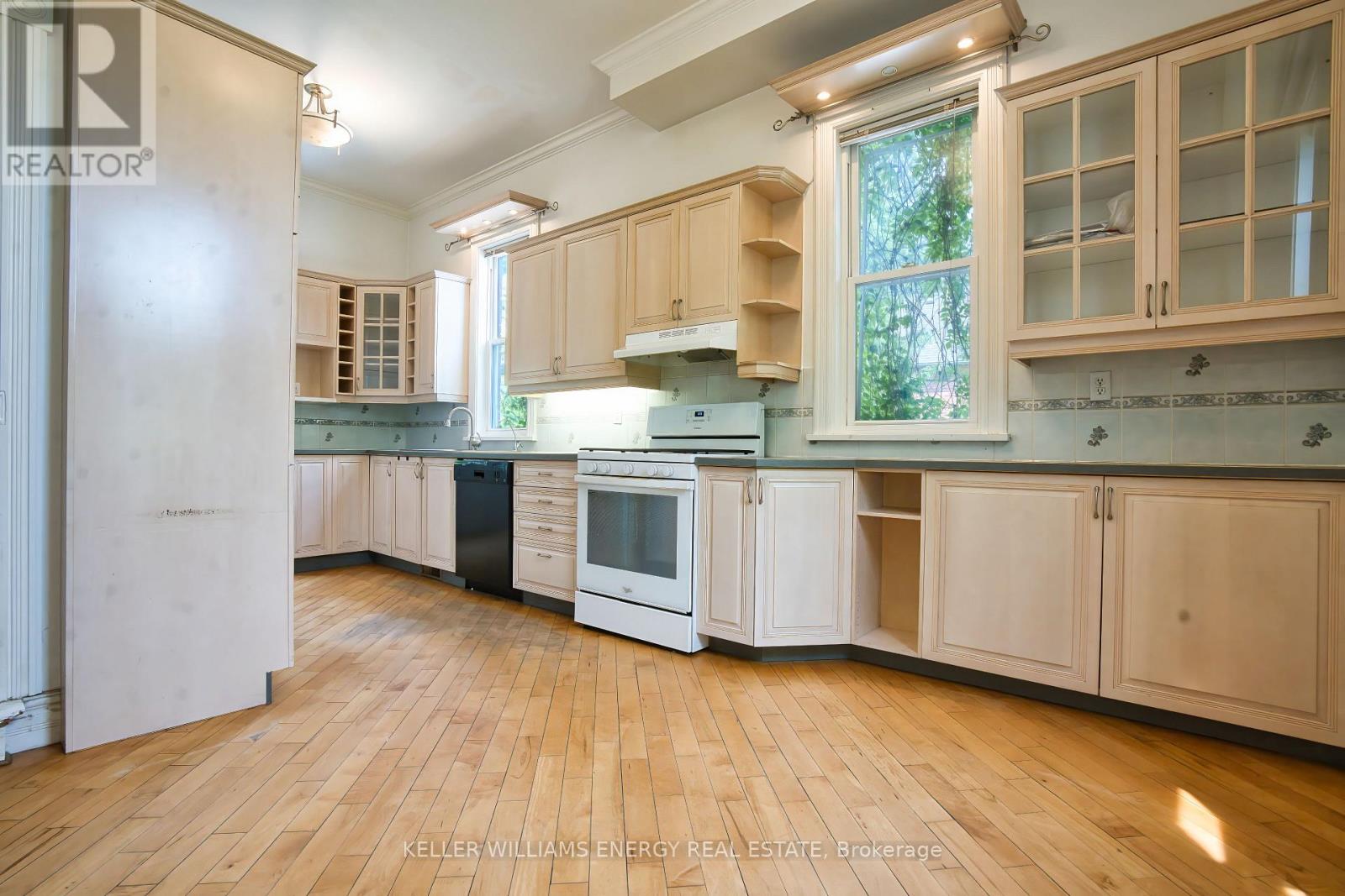 88 Wellington Street N, Woodstock, Ontario  N4S 6R1 - Photo 20 - X12437587