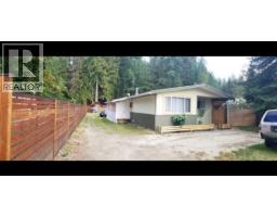 914 Columbia Crescent, nakusp, British Columbia