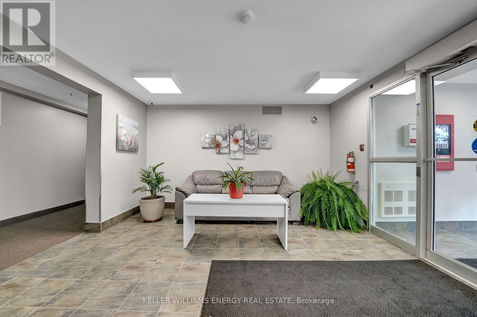 208 - 841 Battell Street, Cobourg, Ontario  K9A 0B9 - Photo 4 - X12462545