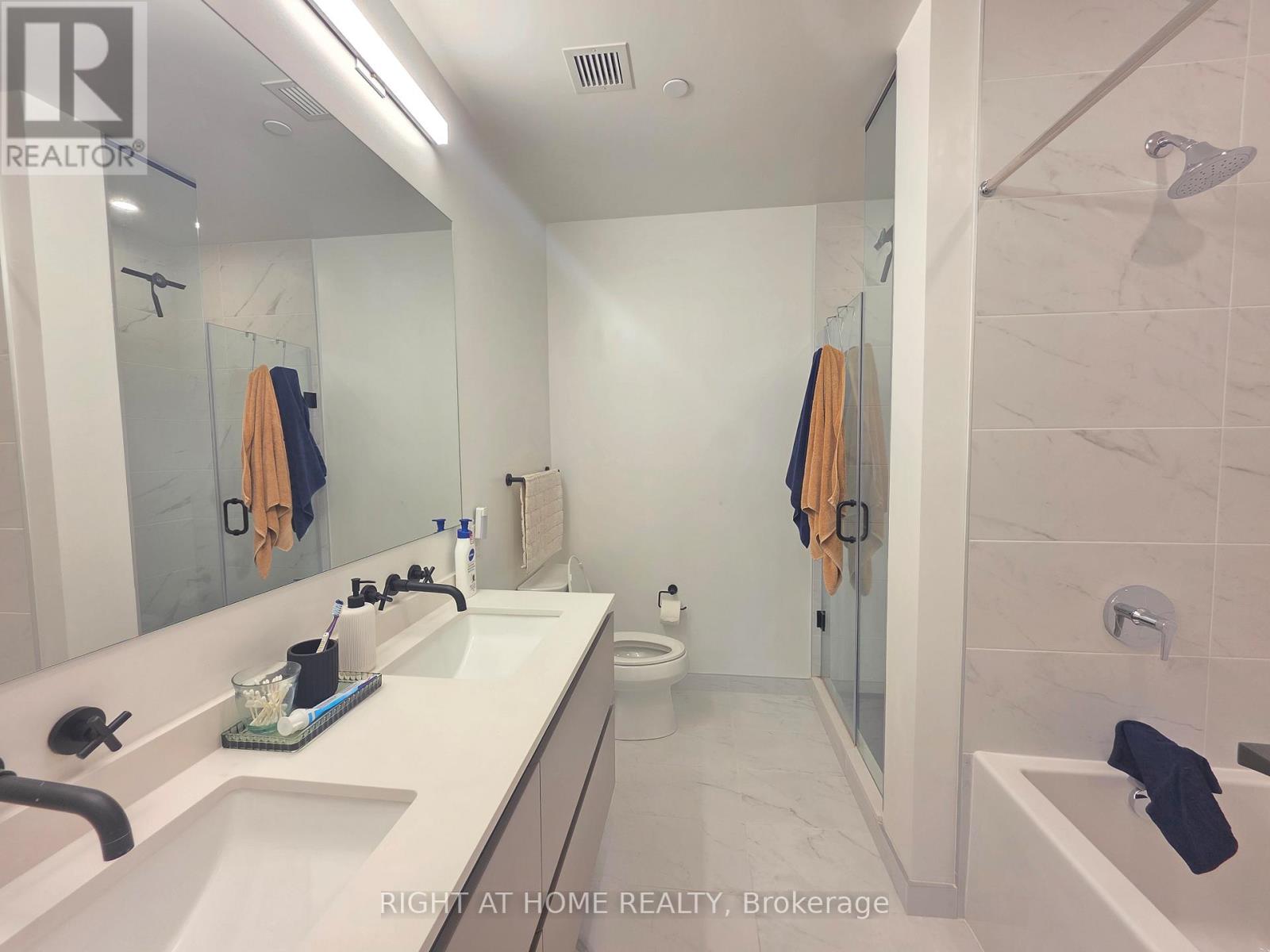 703 - 33 Frederick Todd Way N, Toronto, Ontario  M4G 2L2 - Photo 17 - C12475658