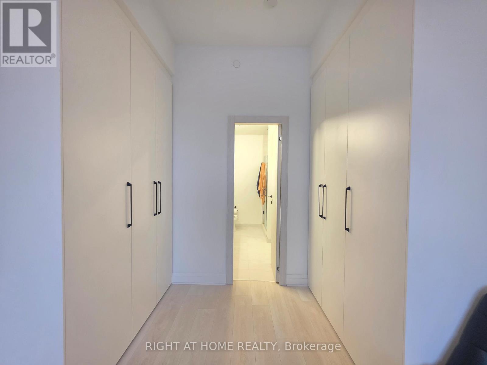 703 - 33 Frederick Todd Way N, Toronto, Ontario  M4G 2L2 - Photo 16 - C12475658