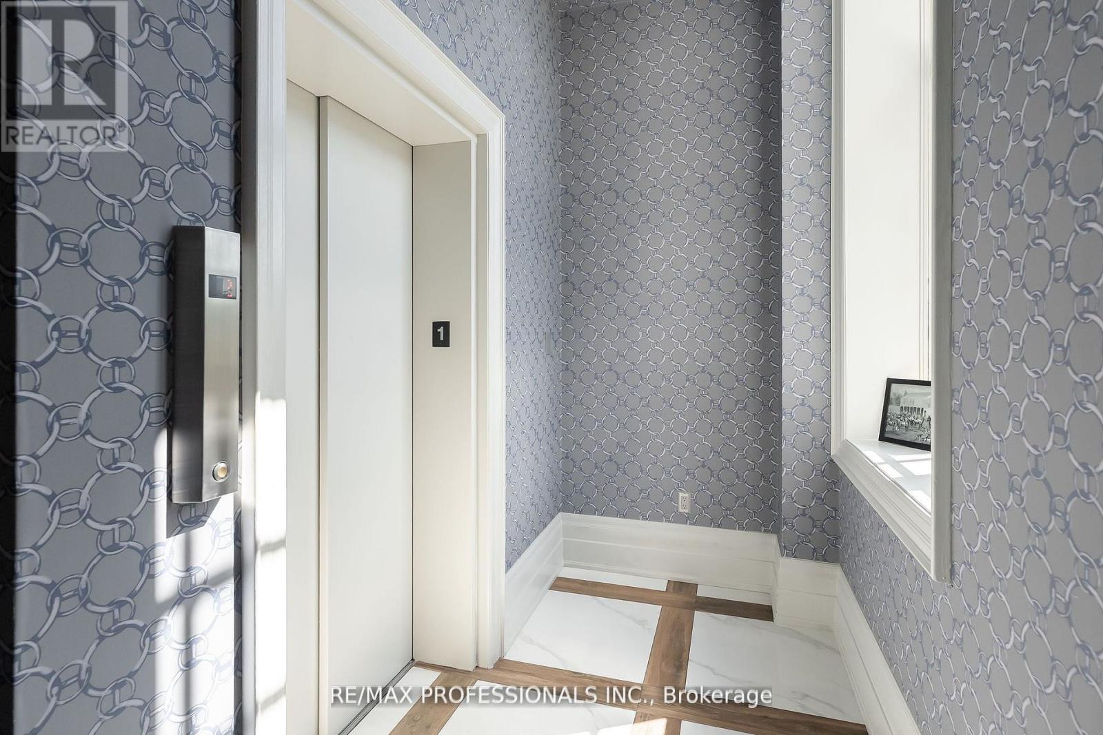 205 - 1111 Avenue Road, Toronto (Yonge-Eglinton), Ontario  M5N 3B2 - Photo 3 - C12491036