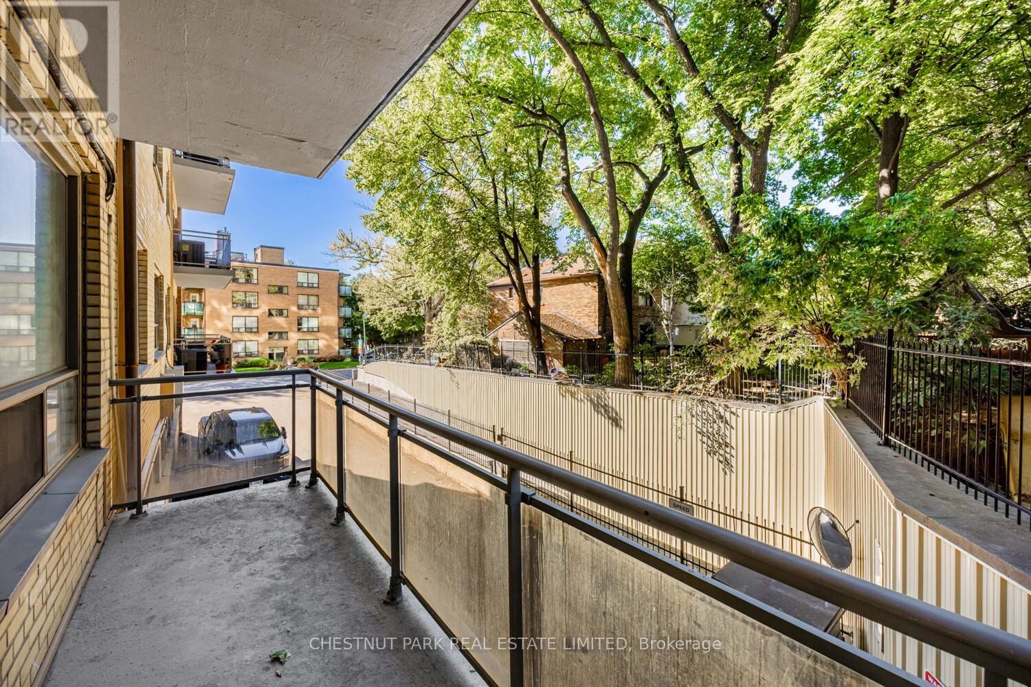 103 - 2500 Bathurst Street, Toronto, Ontario  M6B 2Y8 - Photo 10 - C12491058