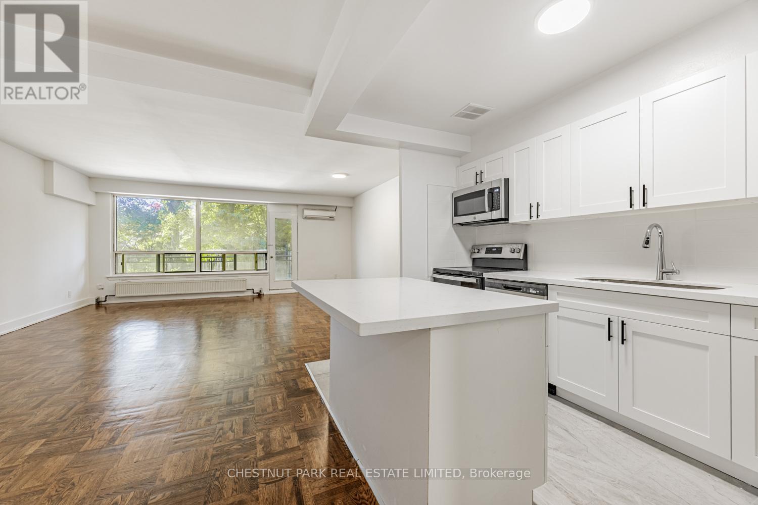 103 - 2500 Bathurst Street, Toronto, Ontario  M6B 2Y8 - Photo 6 - C12491058