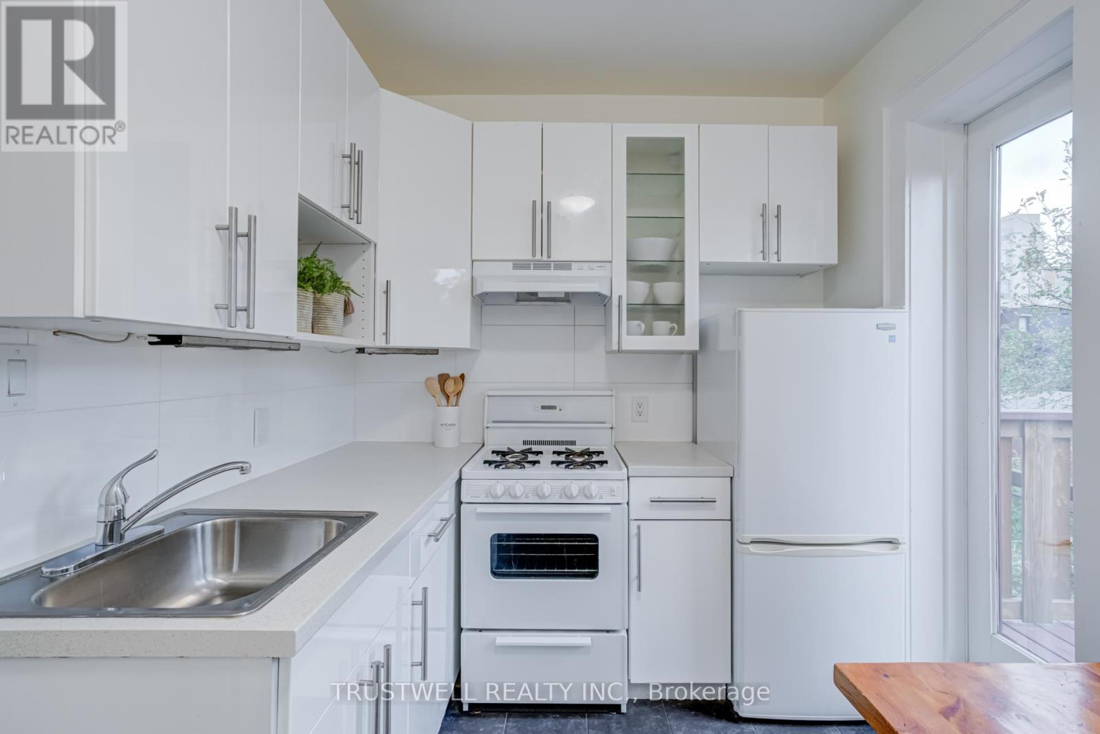 71 Shaw Street, Toronto, Ontario  M6J 2W3 - Photo 25 - C12491076