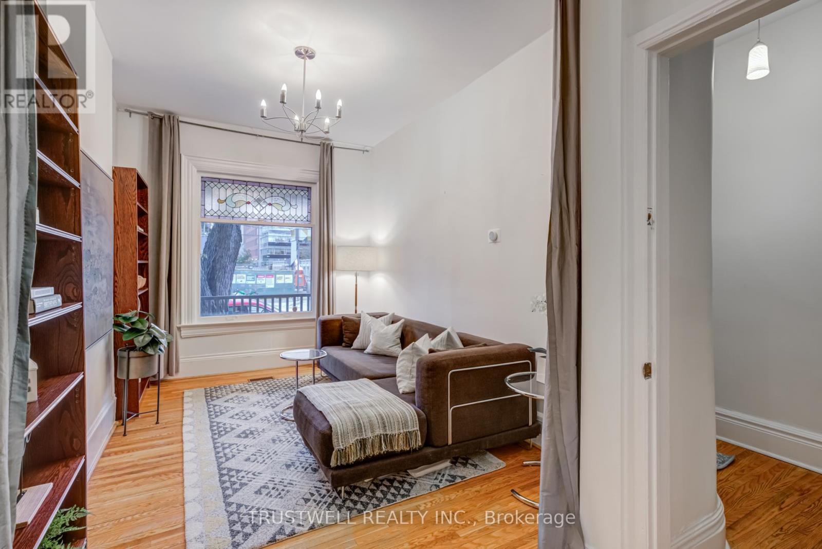 71 Shaw Street, Toronto, Ontario  M6J 2W3 - Photo 5 - C12491076