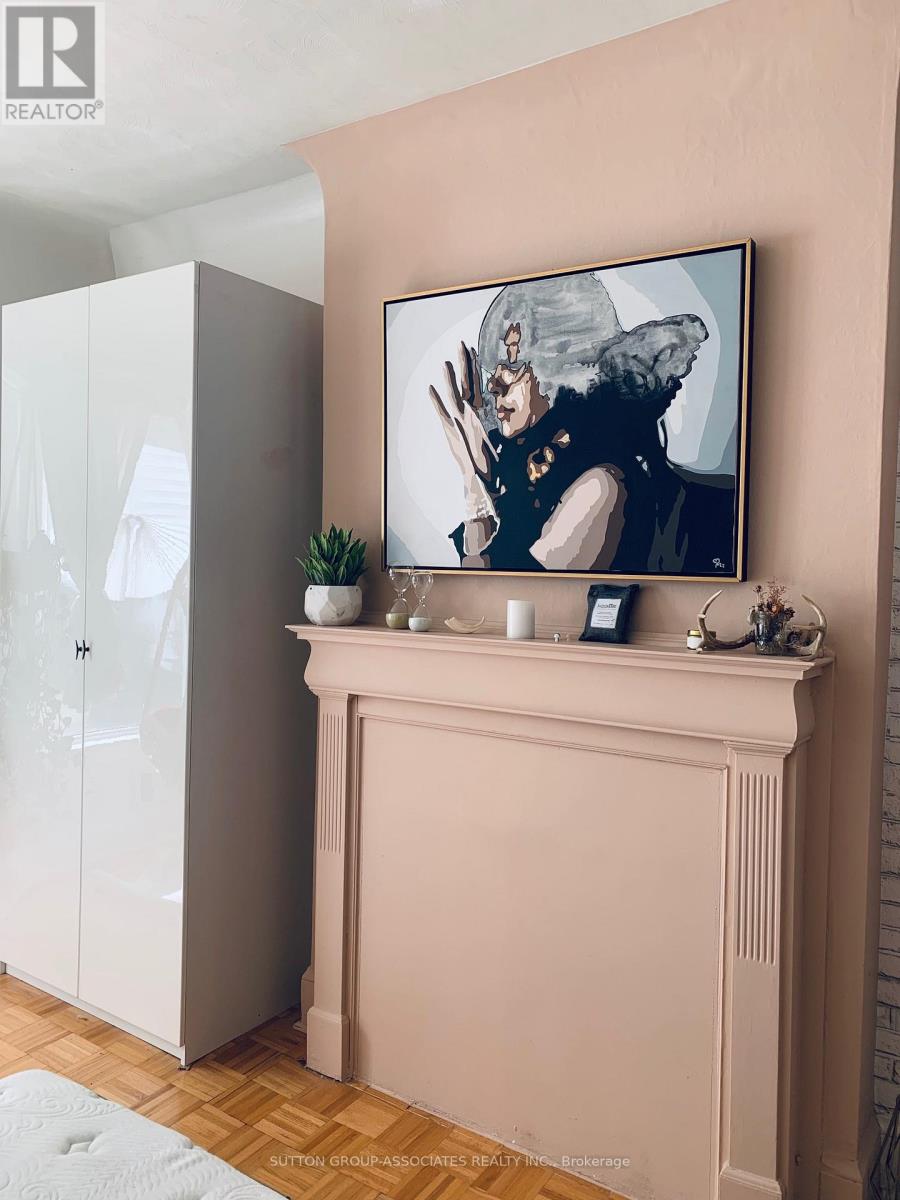 1 - 76 Orchard View Boulevard, Toronto, Ontario  M4R 1C2 - Photo 4 - C12491156