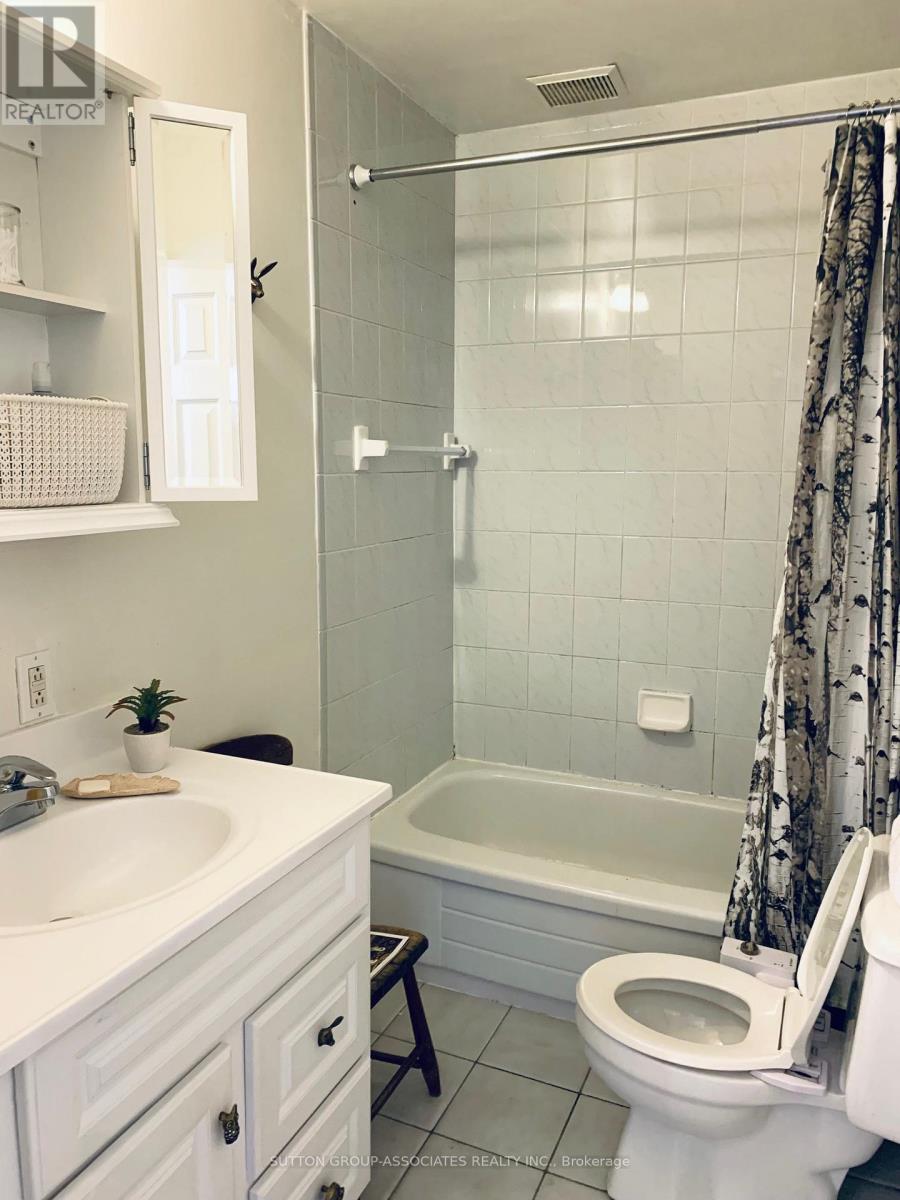 1 - 76 Orchard View Boulevard, Toronto, Ontario  M4R 1C2 - Photo 7 - C12491156