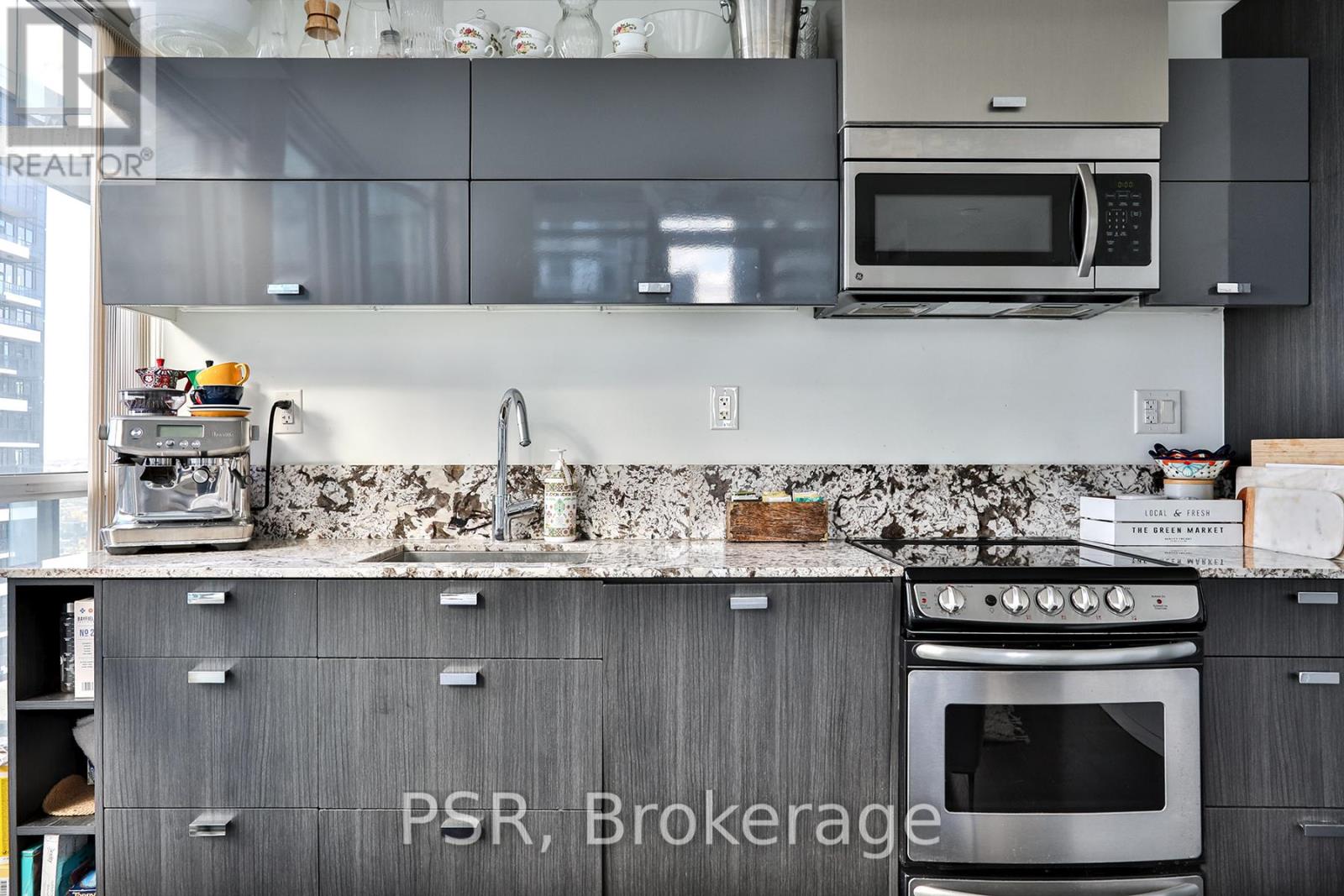 3811 - 290 Adelaide Street W, Toronto, Ontario  M5V 0P3 - Photo 7 - C12491172