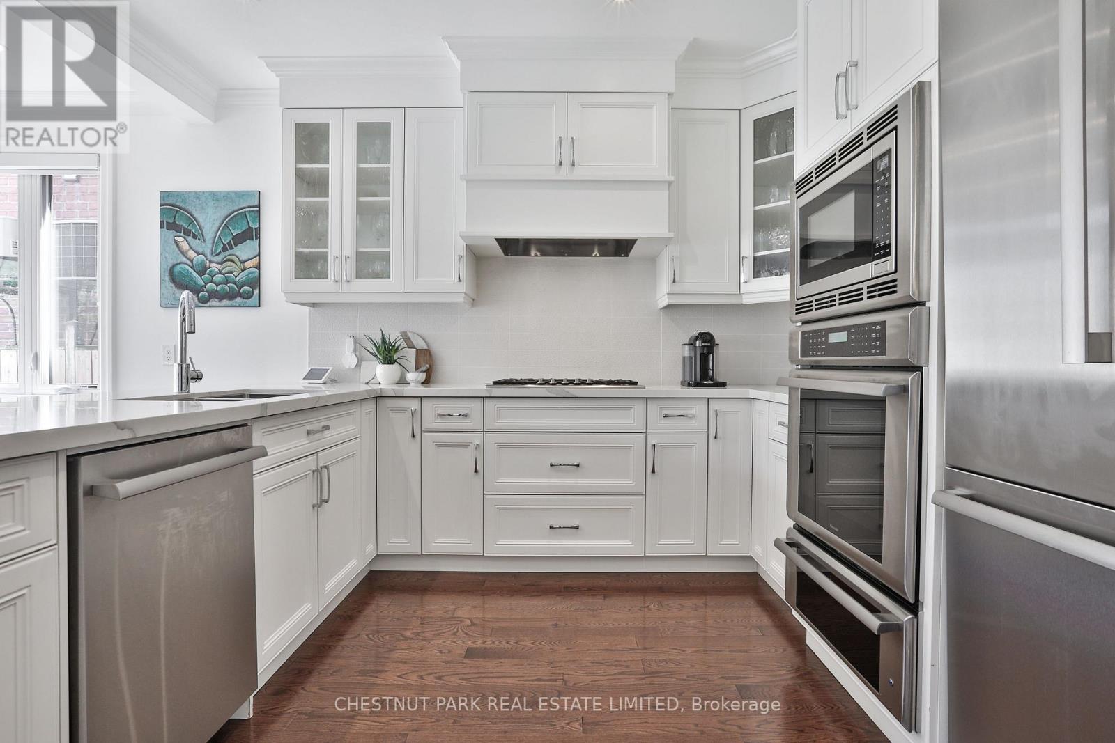 215 Major Street, Toronto, Ontario  M5S 2L4 - Photo 16 - C12491188