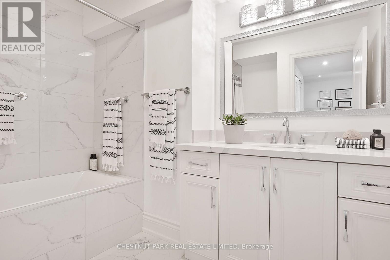 215 Major Street, Toronto, Ontario  M5S 2L4 - Photo 31 - C12491188