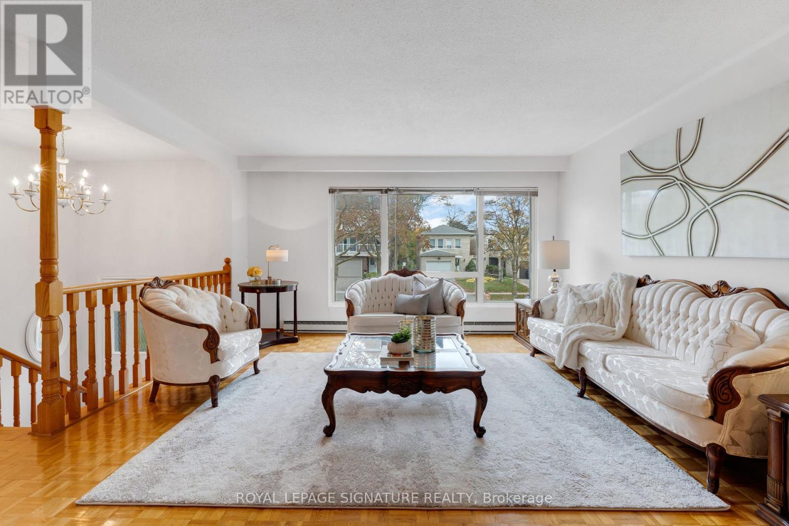 24 Chipwood Crescent, Toronto, Ontario  M2J 3X7 - Photo 5 - C12491276