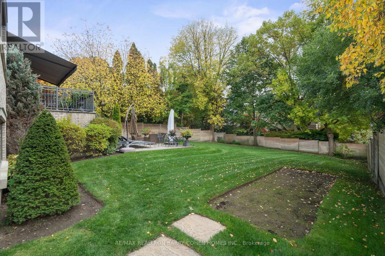 49 Gordon Road, Toronto, Ontario  M2P 1E2 - Photo 32 - C12491306