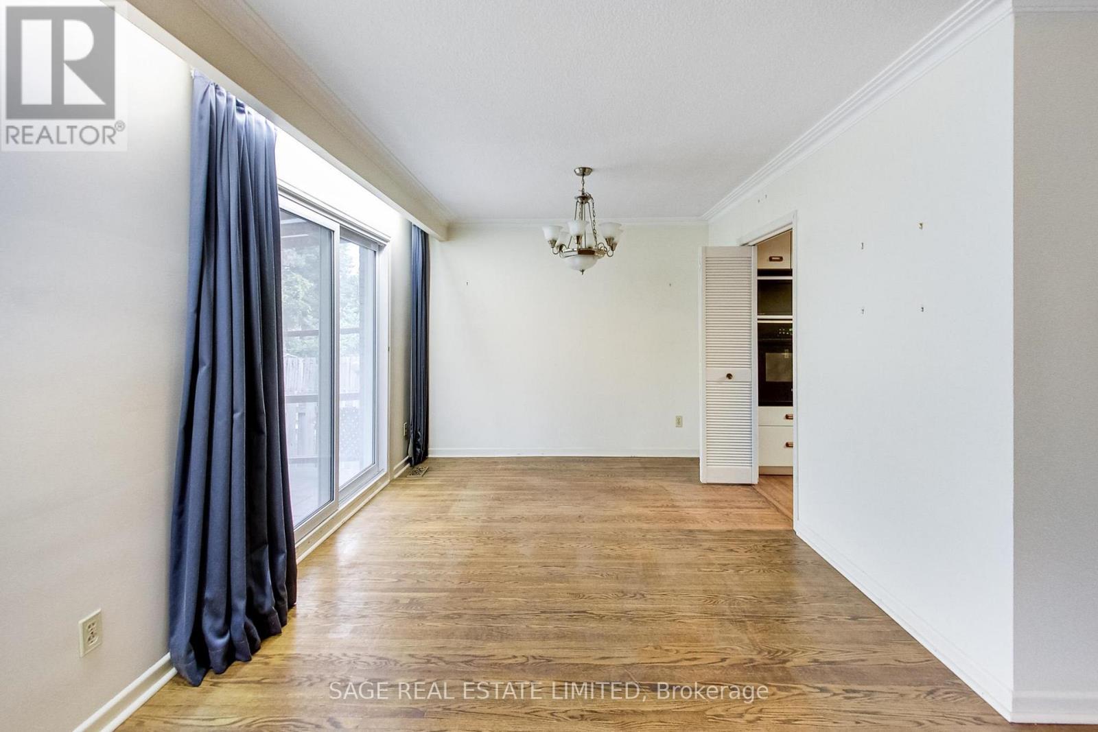 60 Hopperton Drive, Toronto, Ontario  M2L 2S6 - Photo 11 - C12491350